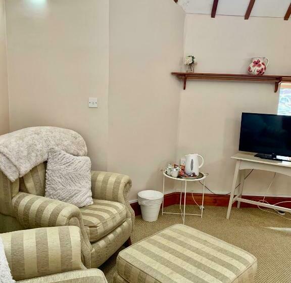 家庭间, The Beacons Guest House