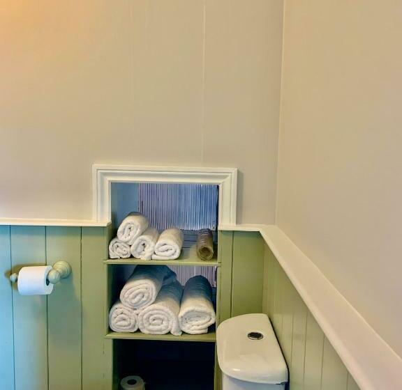 家庭间, The Beacons Guest House