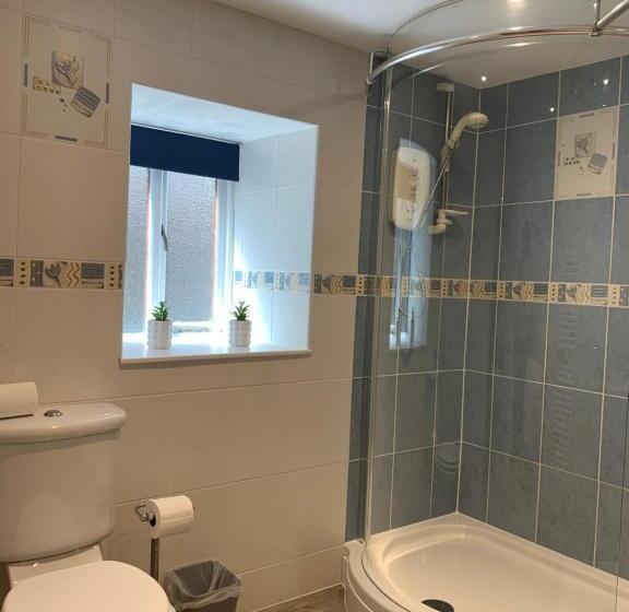 家庭间, The Beacons Guest House