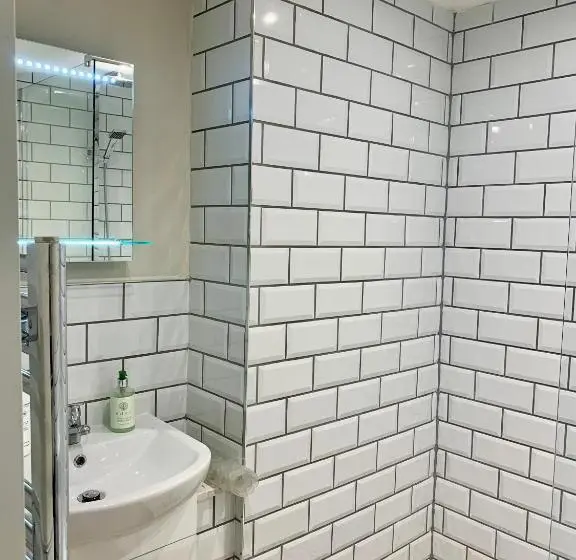 Standard Kolmen Hengen Huone, The Beacons Guest House