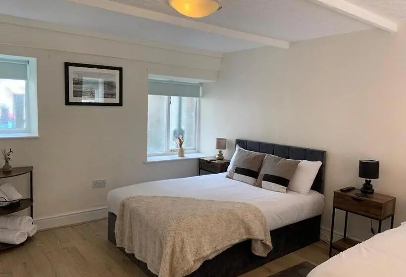 Standard Kolmen Hengen Huone, The Beacons Guest House