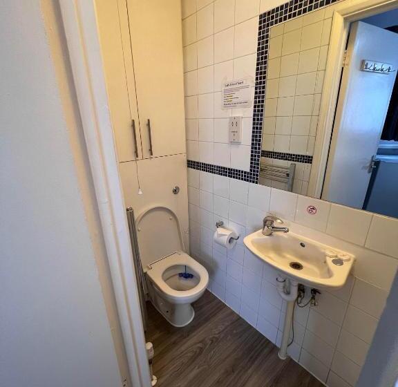 标准间, The Commongate Hotels