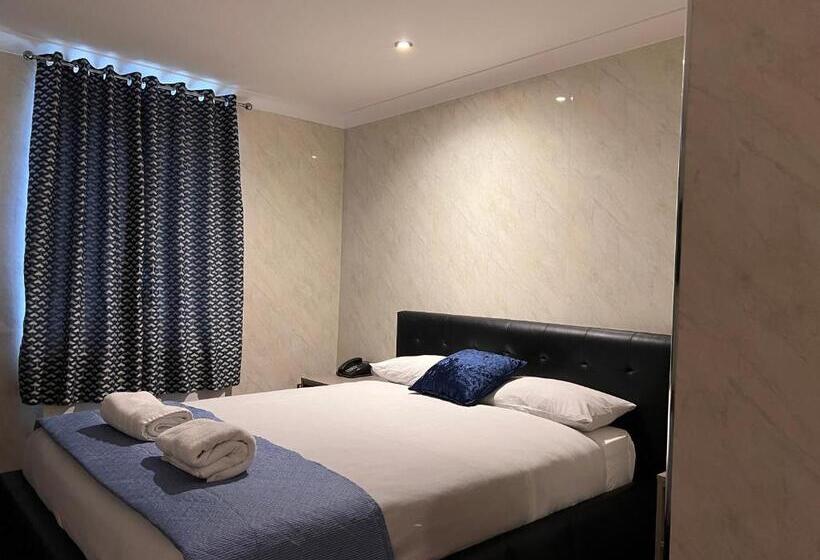 豪华家庭房间, The Commongate Hotels