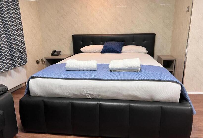 豪华家庭房间, The Commongate Hotels