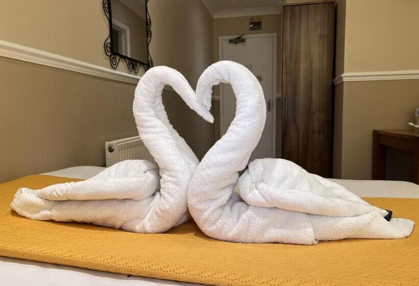 Номер Стандарт, The Commongate Hotels