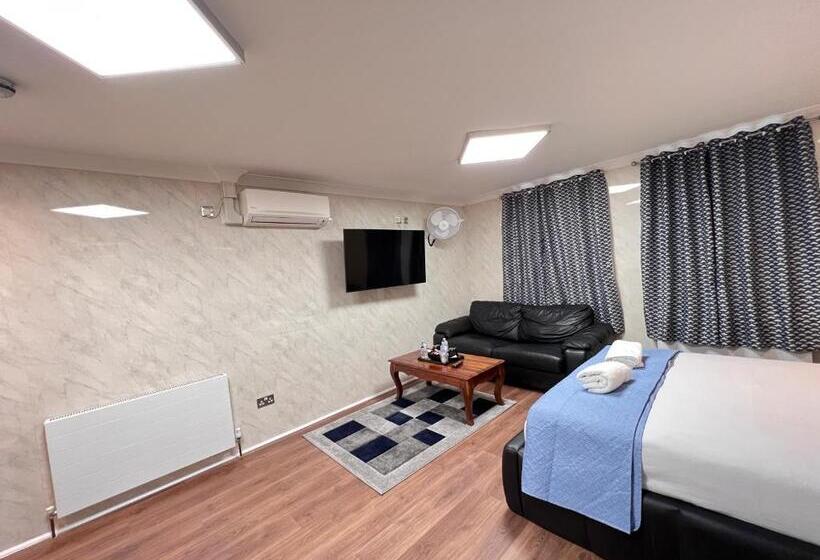 豪华家庭房间, The Commongate Hotels