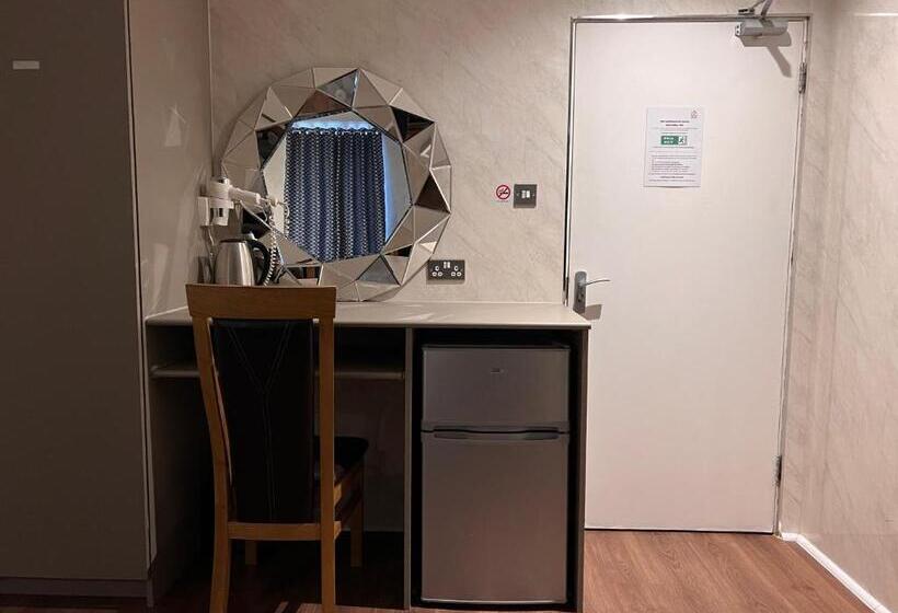 豪华家庭房间, The Commongate Hotels