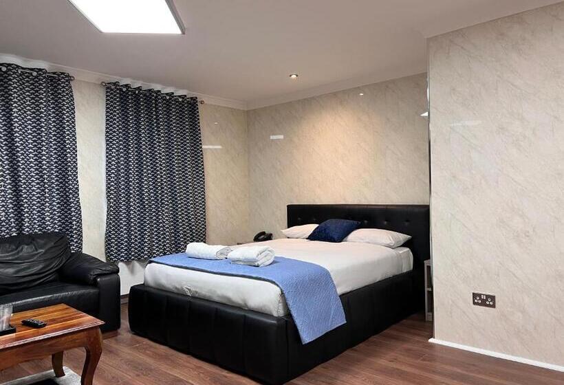 豪华家庭房间, The Commongate Hotels