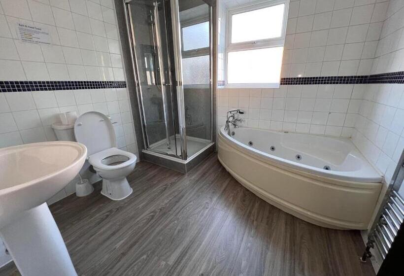 豪华房间, The Commongate Hotels