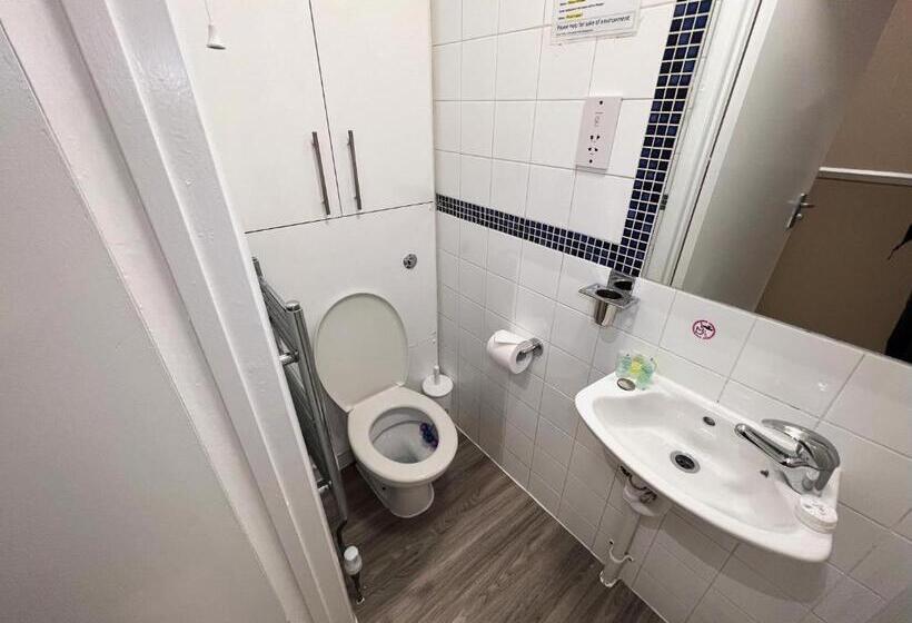 标准间, The Commongate Hotels