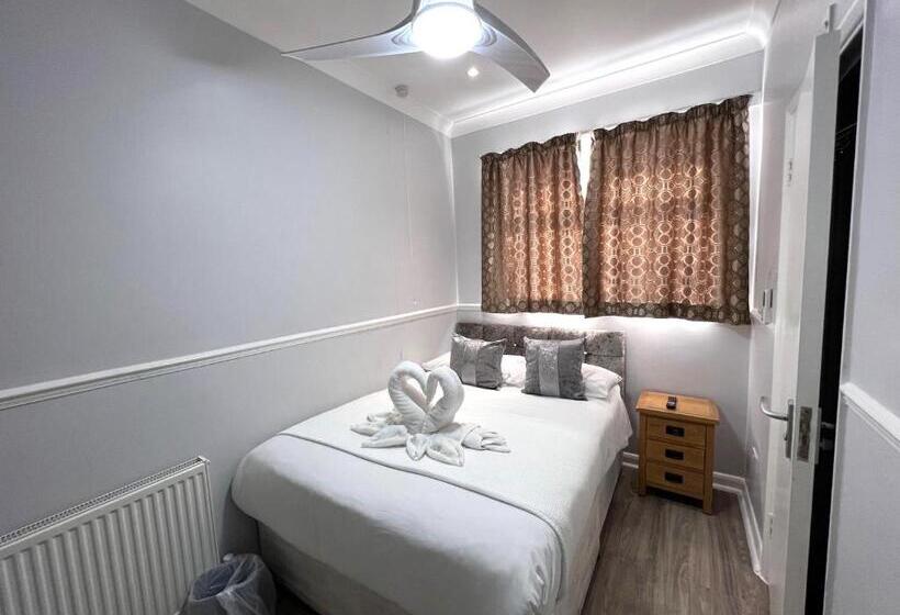 标准间, The Commongate Hotels