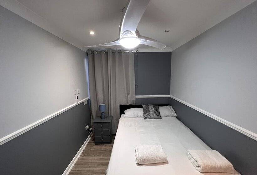 标准间, The Commongate Hotels