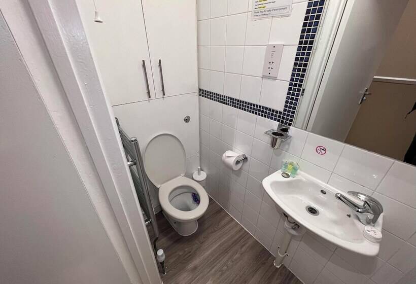 标准间, The Commongate Hotels