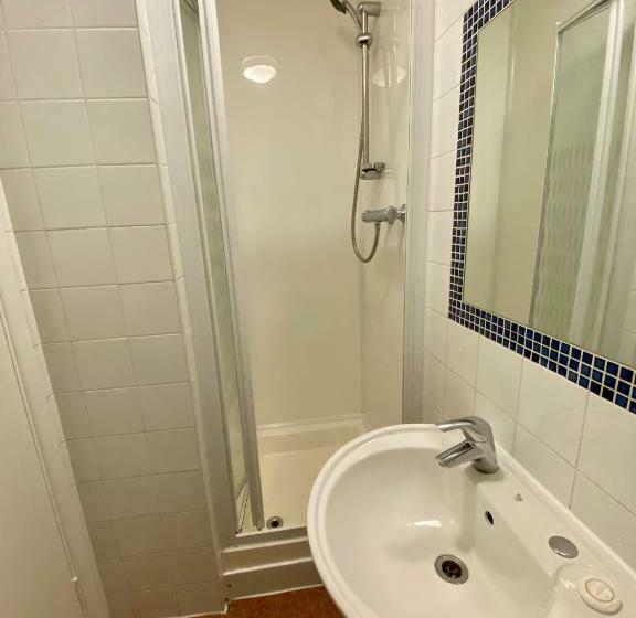 标准间, The Commongate Hotels