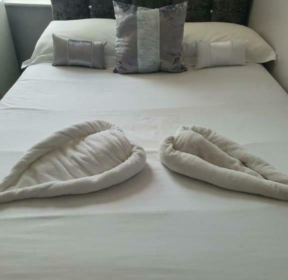 标准间, The Commongate Hotels