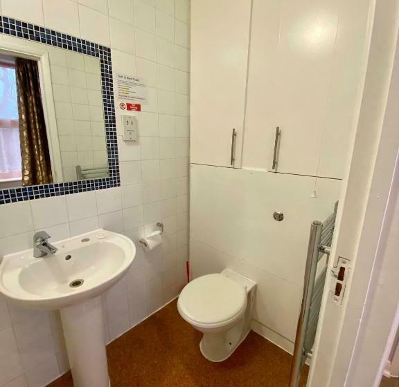 标准间, The Commongate Hotels