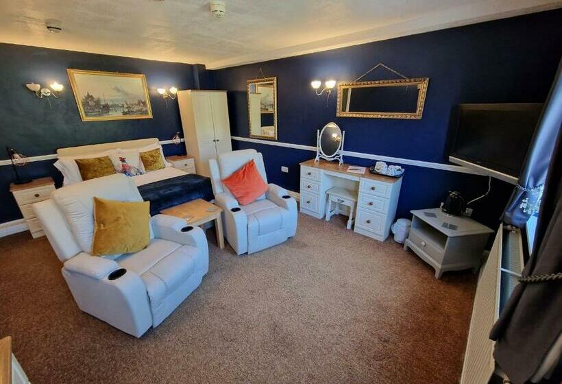 חדר סטנדרט, The Snooty Fox