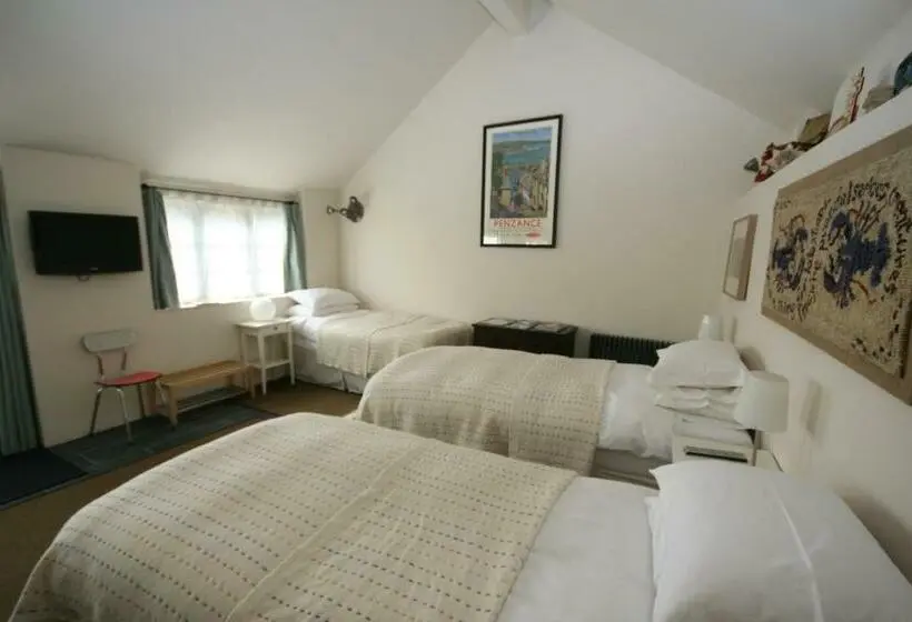 Standard Kolmen Hengen Huone, T's At Lower Rudloe Farm