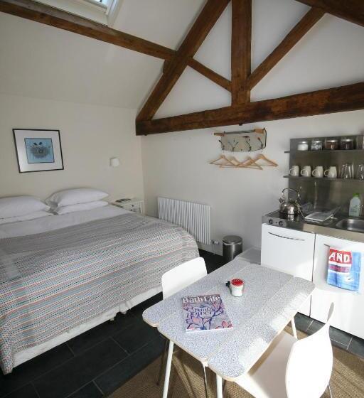 스탠다드 룸, T's At Lower Rudloe Farm