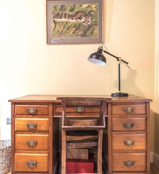 스탠다드 스튜디오, T's At Lower Rudloe Farm