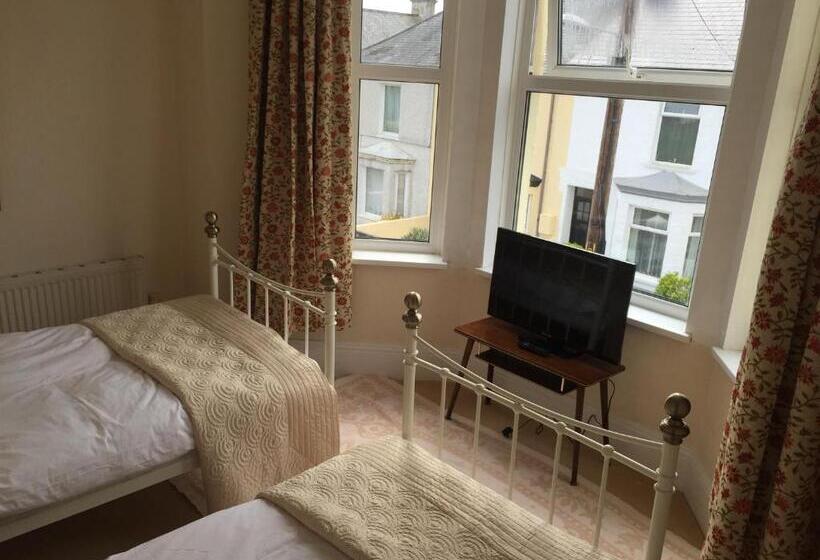 Люкс 3 Спальни, Cambridge House Bed & Breakfast