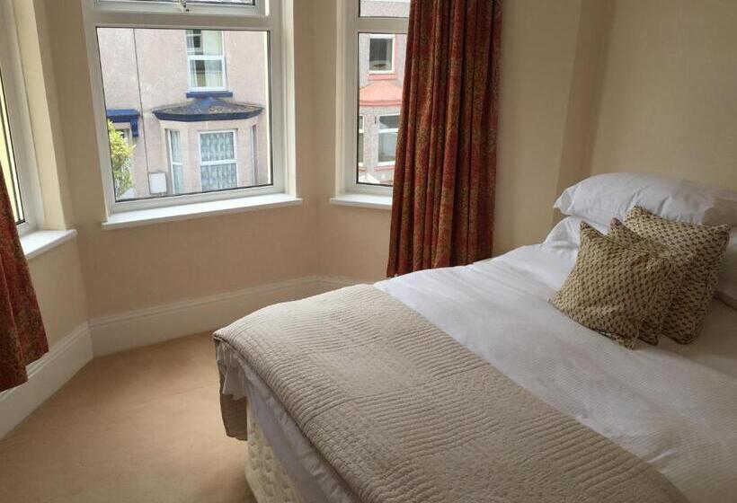 Люкс 3 Спальни, Cambridge House Bed & Breakfast