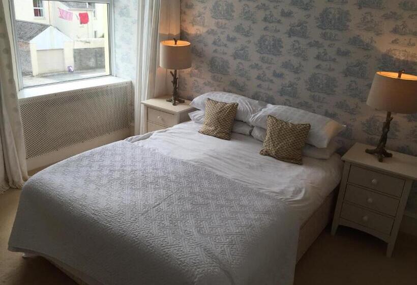 Люкс 3 Спальни, Cambridge House Bed & Breakfast