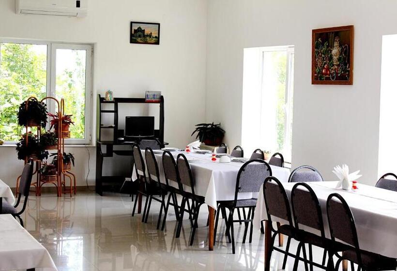 اتاق استاندارد, Argopalace
