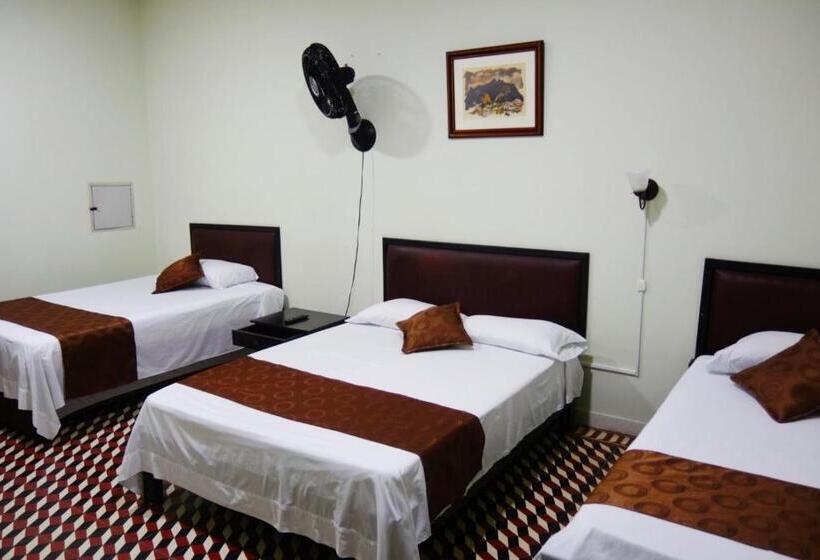 4인용 스탠다드 룸, Cafetto