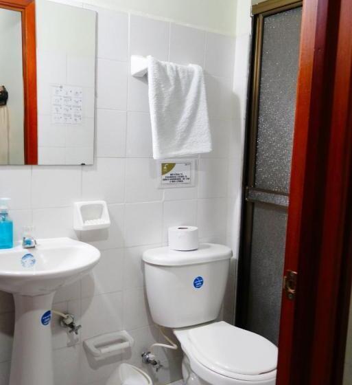 베이직 3인 룸, Cafetto