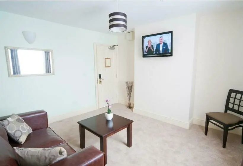 Family Room, Castle Limes