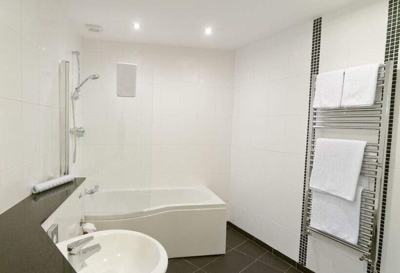 חדר אקזקיוטיב, Castle Limes