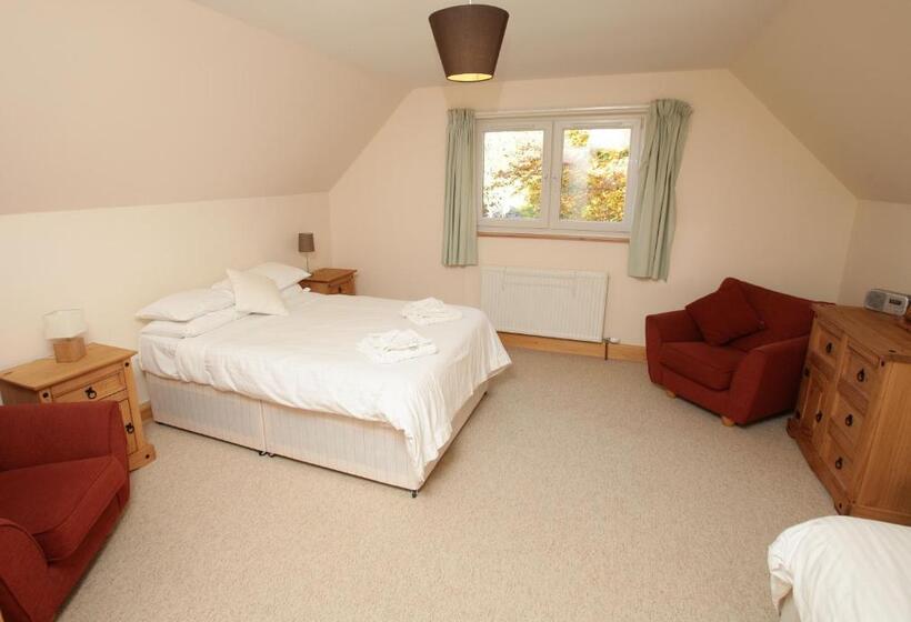 كابينة, Cressfield Country House