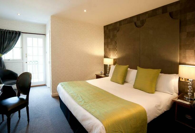 Balkonlu Delüks Oda, The Cults