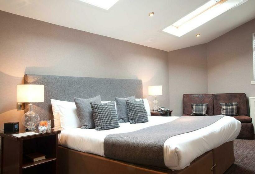 Aile Odası, The Cults