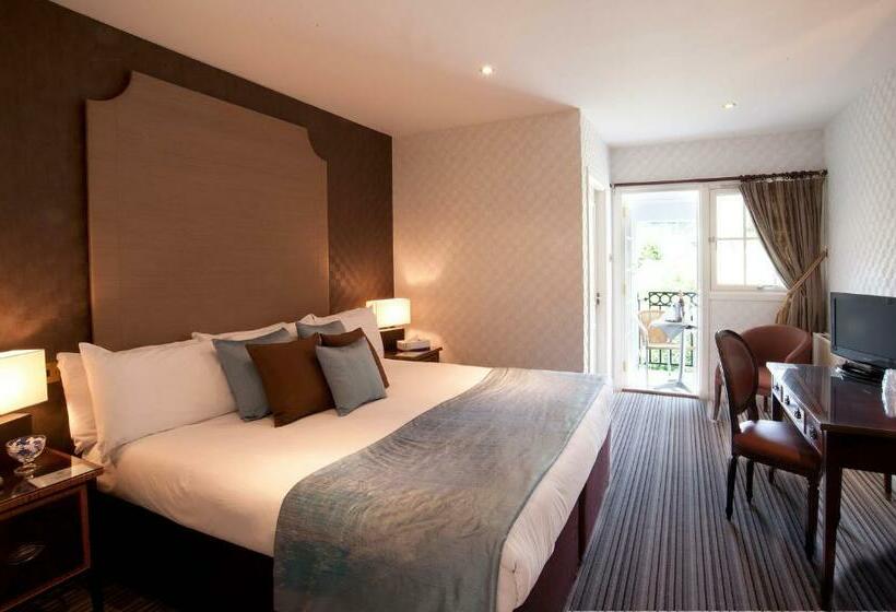 Balkonlu Delüks Oda, The Cults