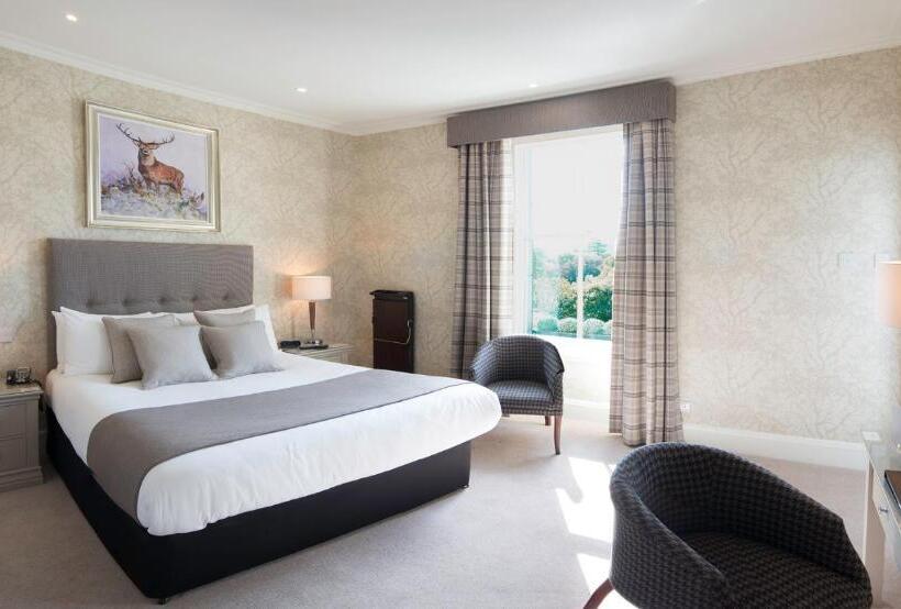 Büyük Çift Kişilik Yataklı Lüks Oda, The Cults