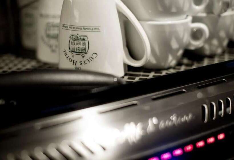 Standart Oda, The Cults