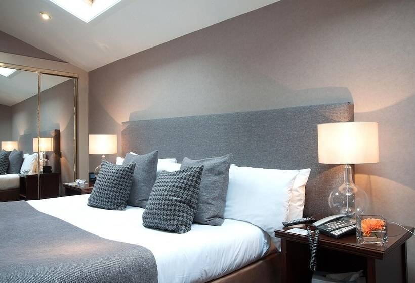 Aile Odası, The Cults