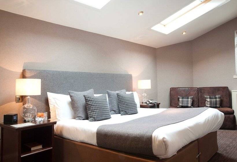 Aile Odası, The Cults