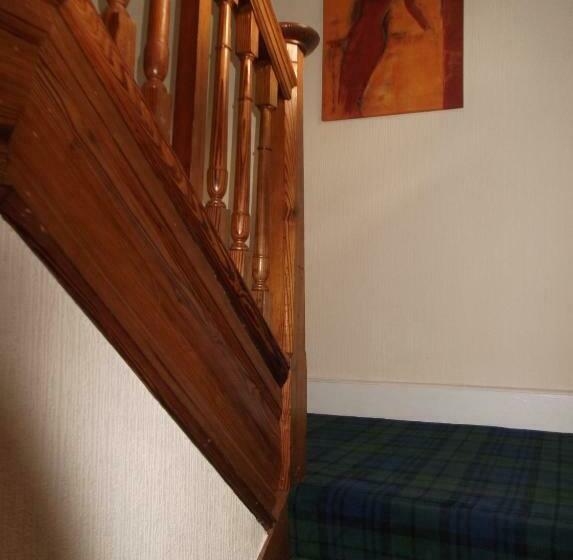 Номер Стандарт Вид на Озеро, Foyers Roost