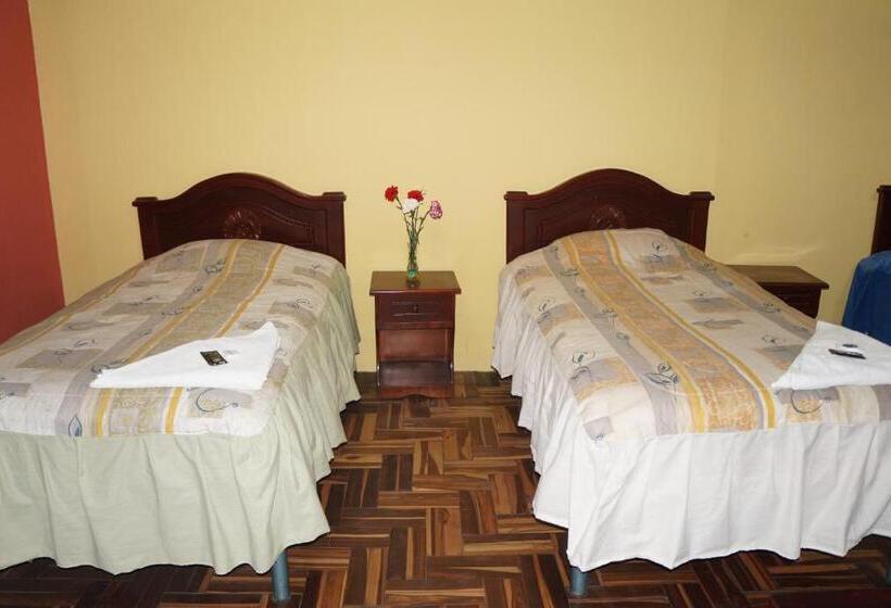 Economy Quadruple Room, Hostal Pucará