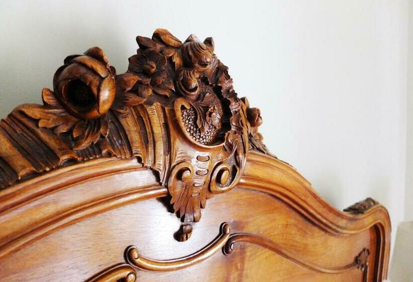 חדר סטנדרט, Plato's