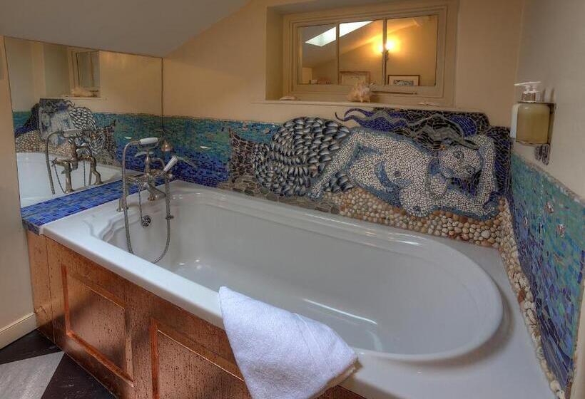 标准间, Strattons