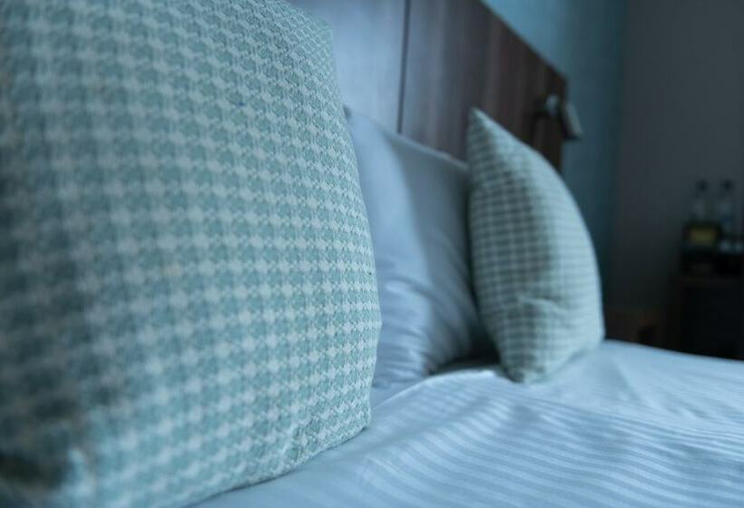 חדר סטנדרט, The Buxted Inn