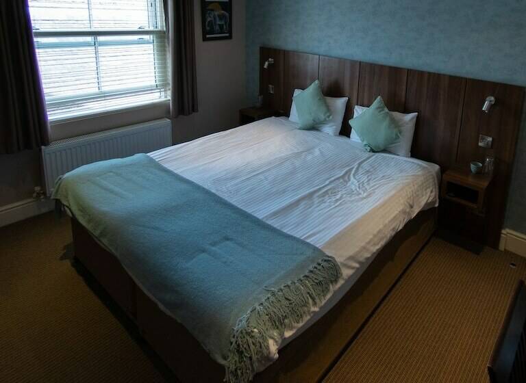 חדר סטנדרט, The Buxted Inn