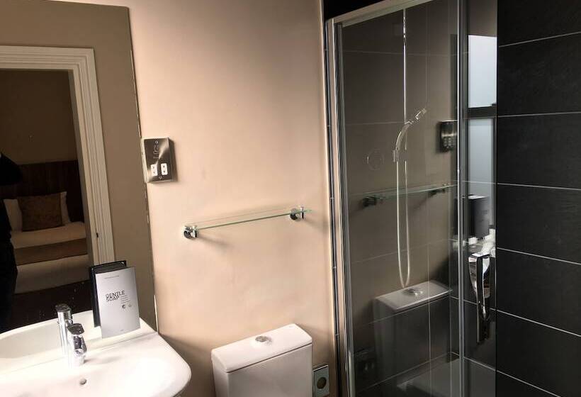 חדר סטנדרט, The Buxted Inn