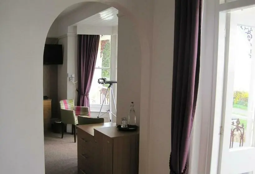 Premium-sviitti, The Clifton