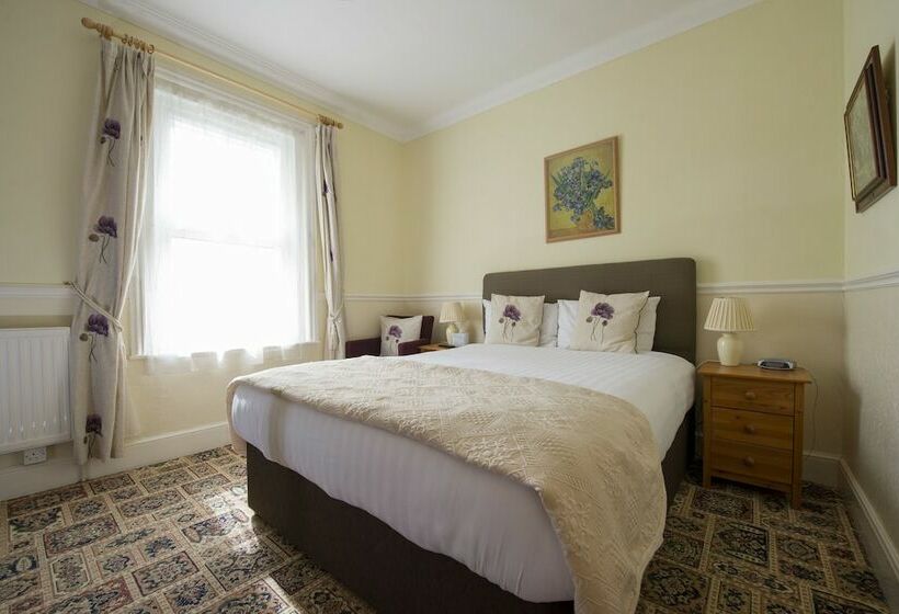 스탠다드 룸, The Clifton