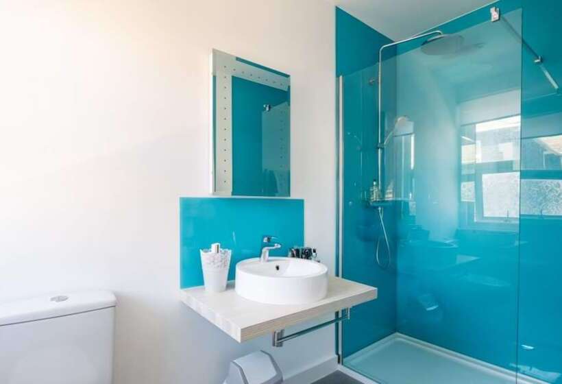 스탠다드 전망 룸, The Clifton